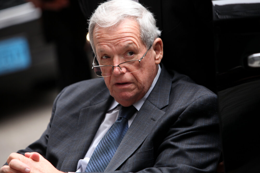 Former Republican House Speaker Dennis Hastert Dies at Age 84