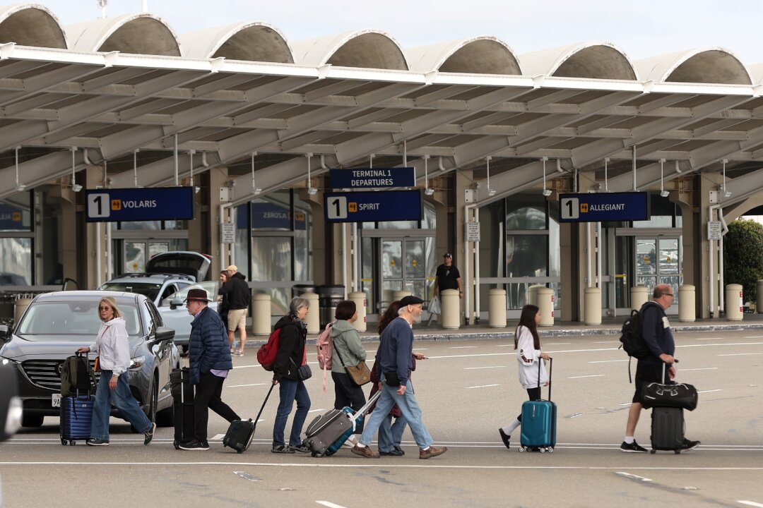 San Francisco and Oakland Settle Airport Trademark Lawsuit