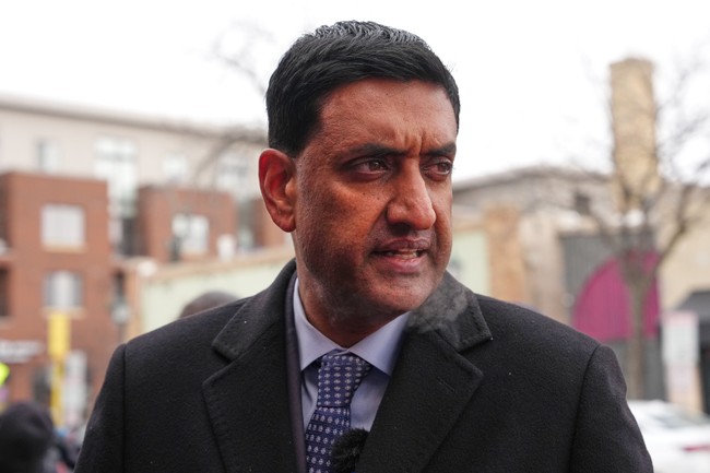 Ro Khanna Tells Democrats to Embrace Class Warfare As He Rallies Support for CA’s Billionaire Tax