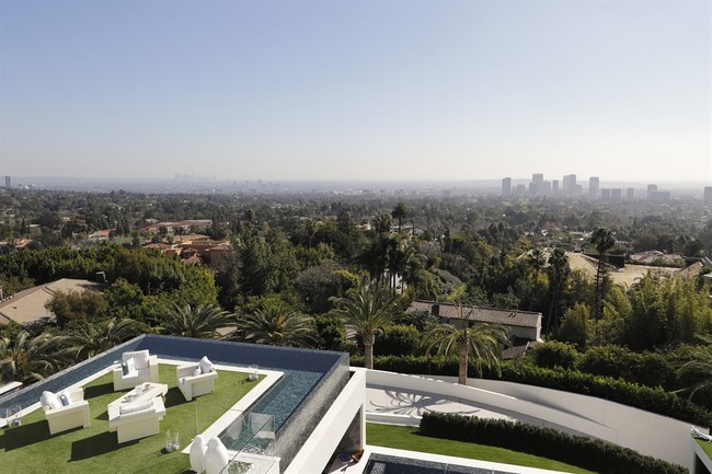 Los Angeles Implemented a Mansion Tax, Which Resulted in Empty Homes and Lost Jobs